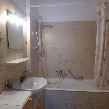 Victoria B 23 By Interhome Apartman *